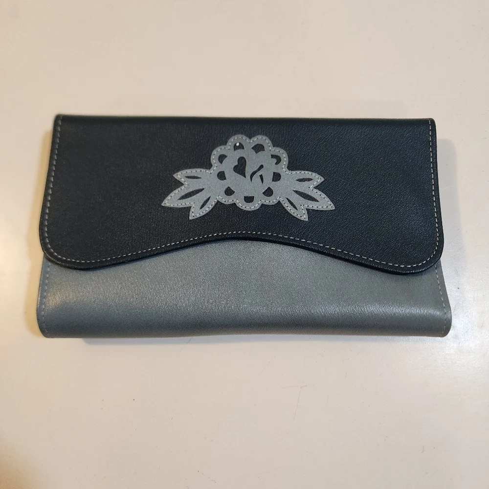 Princess Gardner Green cowhide Vintage Wallet